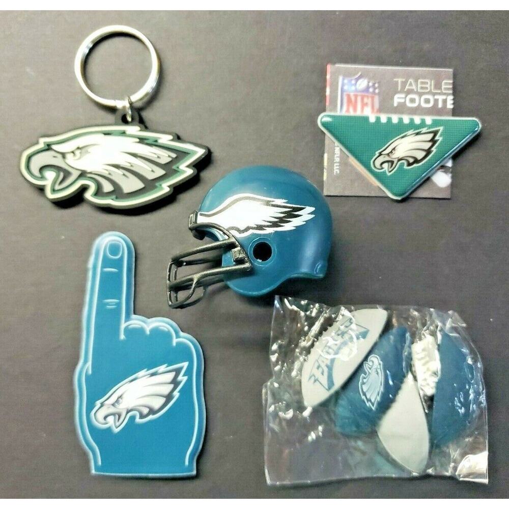 Philadelphia Eagles Football Vending Charms Lot 5 Puzzle Helmet Key Chain 292